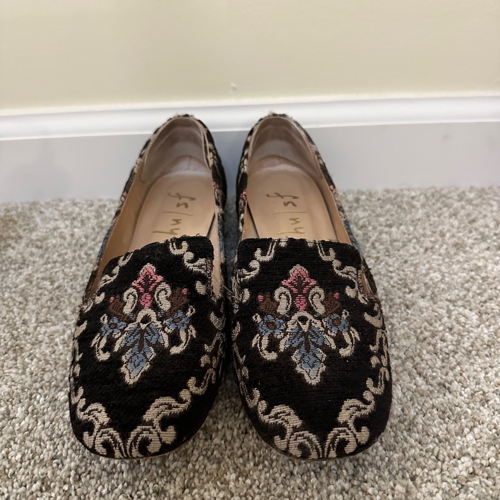 Stylish Black Embroidered Women's Shoes